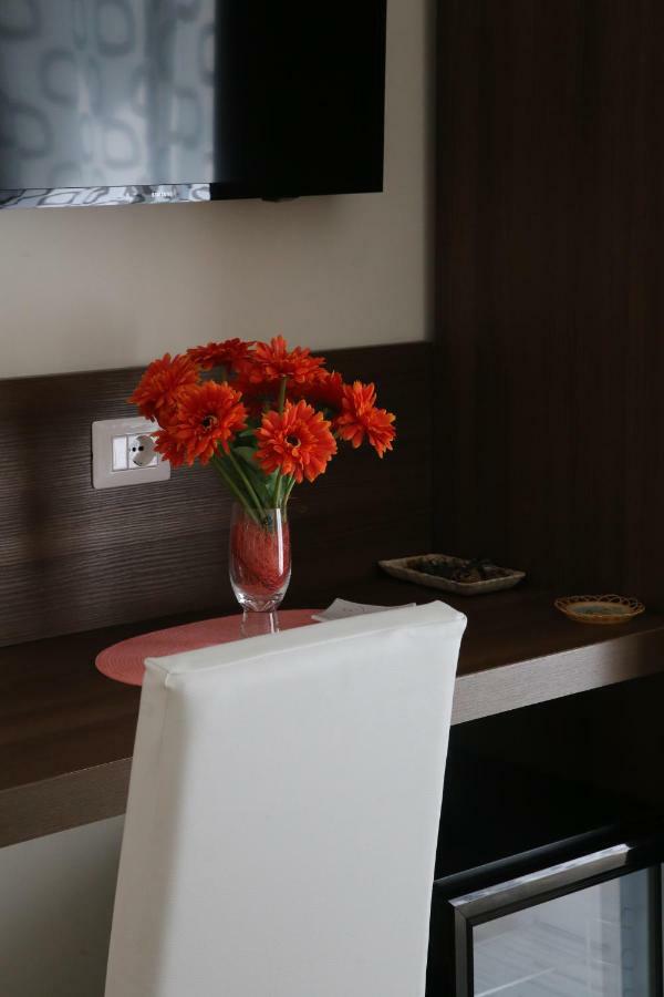 Sorrento Coast Suites B&B Екстериор снимка